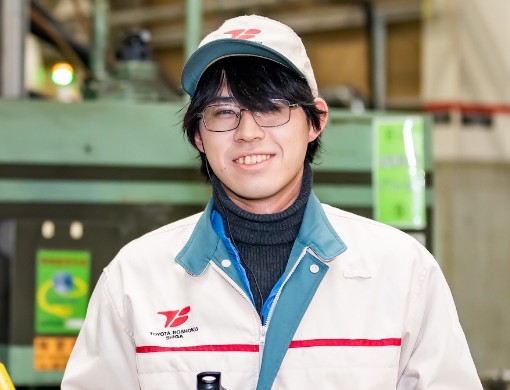 ユニット部品課 成形係 F.Aさん